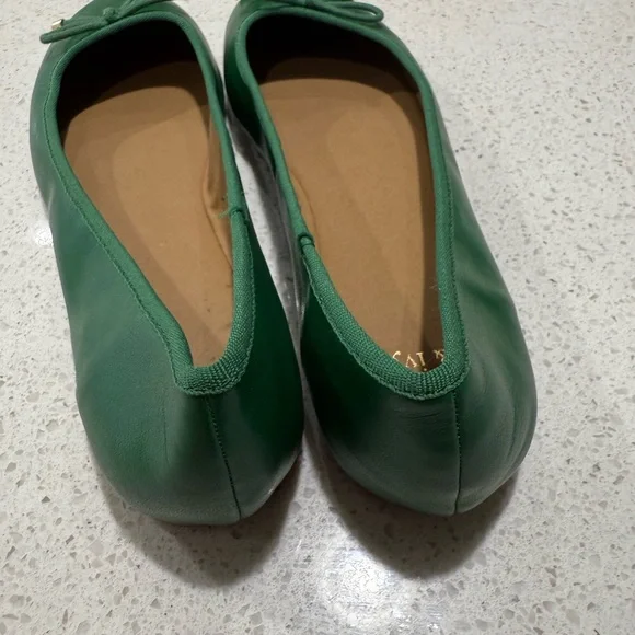 Crown & ivy Green Ballet Flats with Bow - Picture 4 of 5